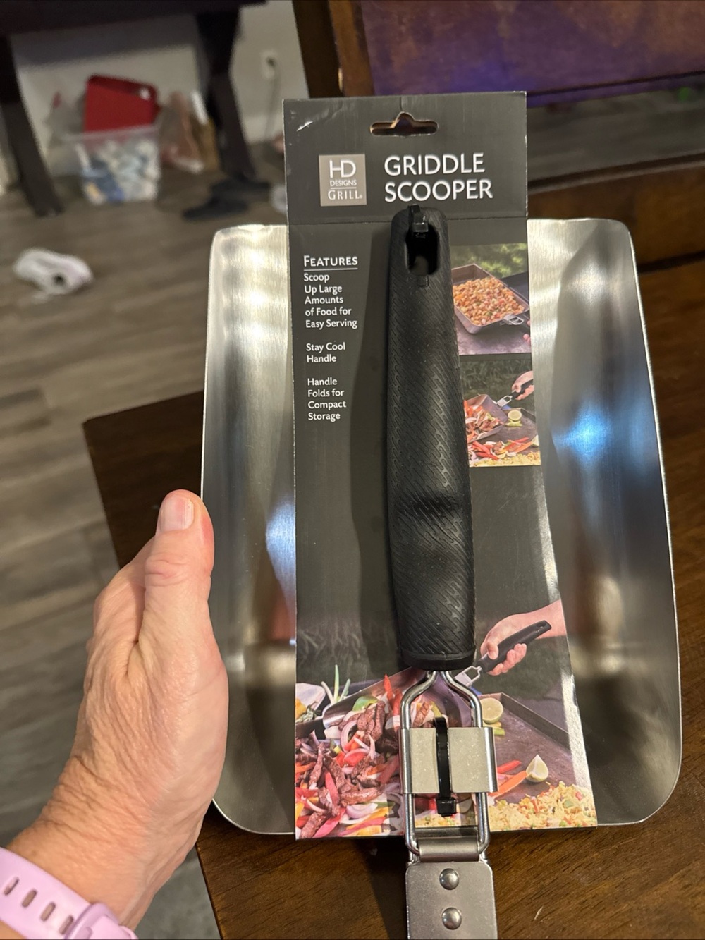 Griddle scooper
